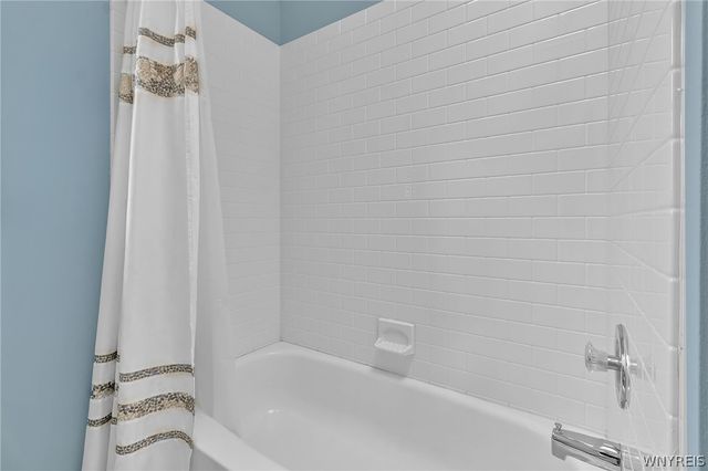 185 Independence Drive, Orchard Park, NY 14127