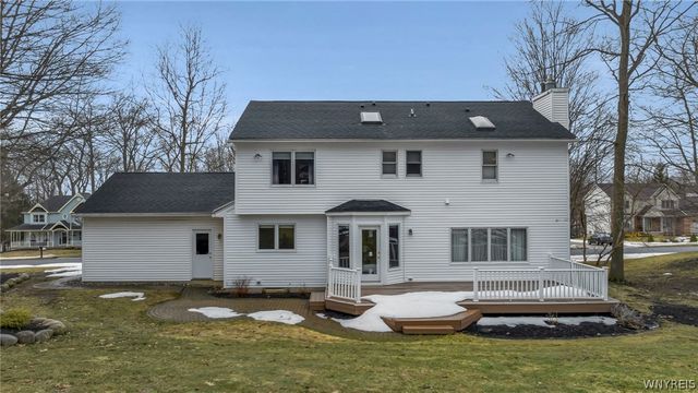 185 Independence Drive, Orchard Park, NY 14127