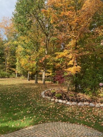 185 Independence Drive, Orchard Park, NY 14127