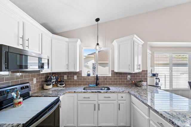 5525 HAMPTON WAY, Stansbury Park, UT 84074