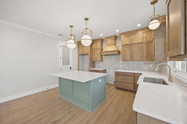 4109 Meadowlark Road, Lexington, KY 40509