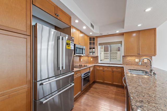 314 Inlet Way 101, Palm Beach Shores, FL 33404