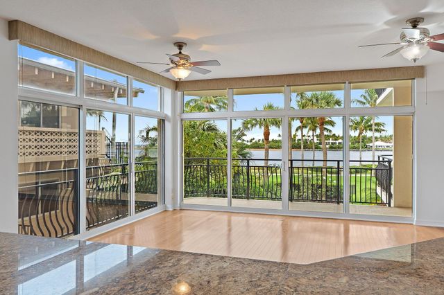 314 Inlet Way 101, Palm Beach Shores, FL 33404