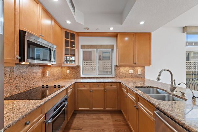 314 Inlet Way 101, Palm Beach Shores, FL 33404