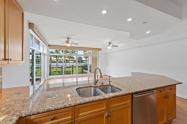 314 Inlet Way 101, Palm Beach Shores, FL 33404