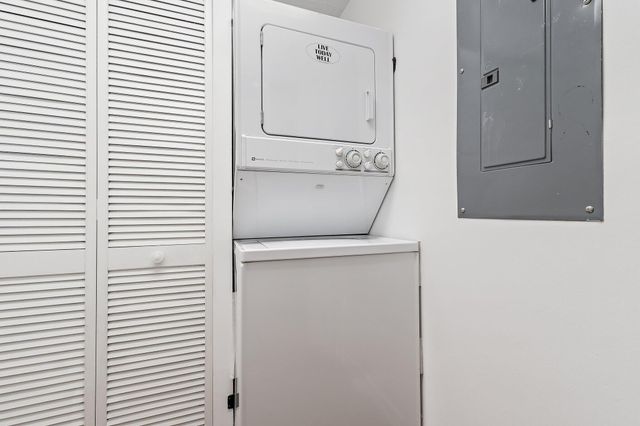 314 Inlet Way 101, Palm Beach Shores, FL 33404