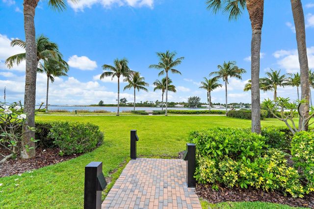 314 Inlet Way 101, Palm Beach Shores, FL 33404