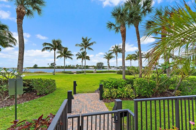 314 Inlet Way 101, Palm Beach Shores, FL 33404