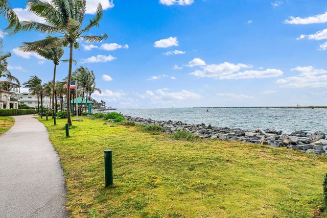 314 Inlet Way 101, Palm Beach Shores, FL 33404