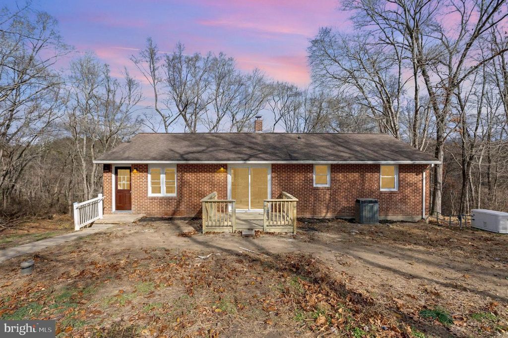 2922 CHARLES ST, Fallston, MD 21047