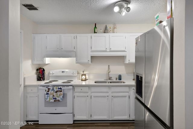 3904 WINDRIDGE Court, Jacksonville, FL 32257
