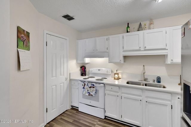 3904 WINDRIDGE Court, Jacksonville, FL 32257