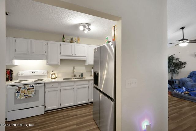 3904 WINDRIDGE Court, Jacksonville, FL 32257