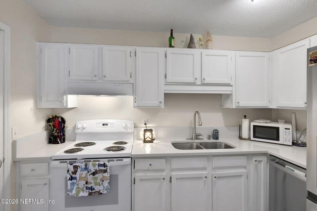 3904 WINDRIDGE Court, Jacksonville, FL 32257