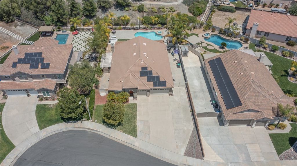 Image 5 of property listing at 36951 Pebley Court, Winchester, CA 92596
