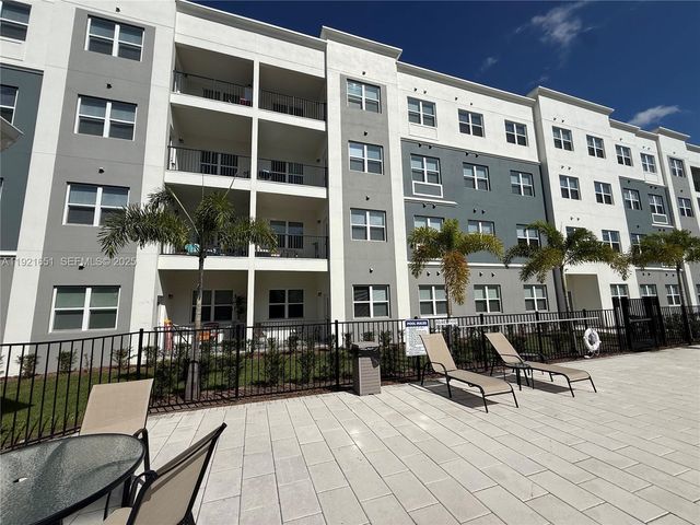 1210 Southstation Place 201, Orlando, FL 32809