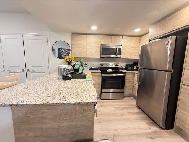 1210 Southstation Place 201, Orlando, FL 32809