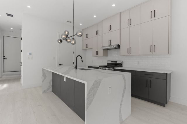 1847 Pollard Street, Dallas, TX 75208