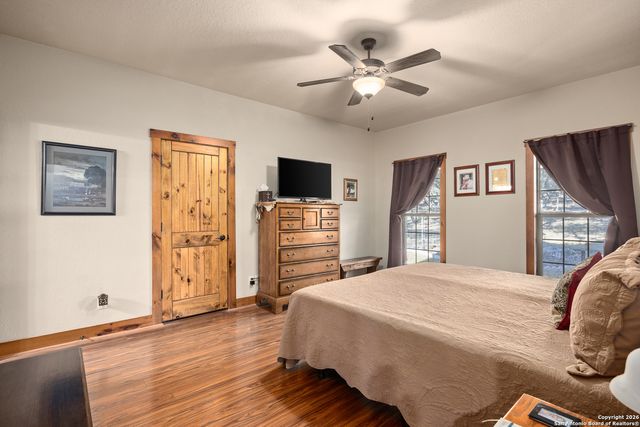 488 Phillip, Pipe Creek, TX 78063