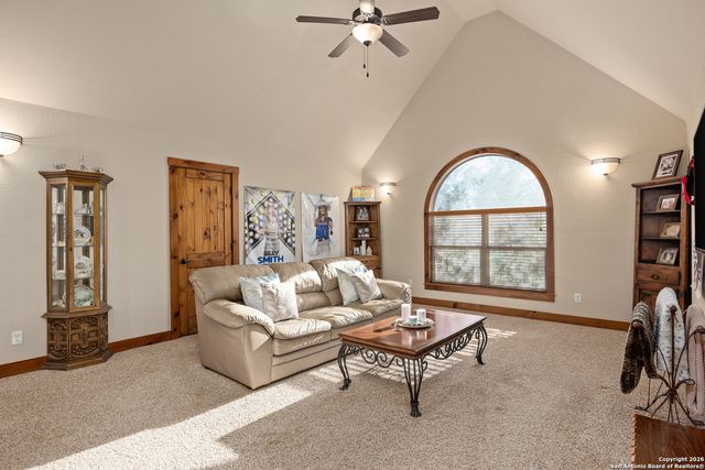 488 Phillip, Pipe Creek, TX 78063