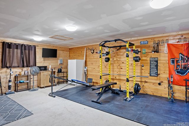 488 Phillip, Pipe Creek, TX 78063