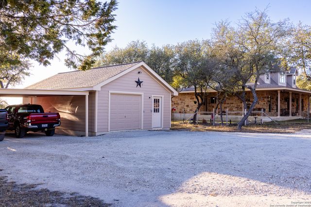 488 Phillip, Pipe Creek, TX 78063