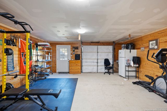 488 Phillip, Pipe Creek, TX 78063