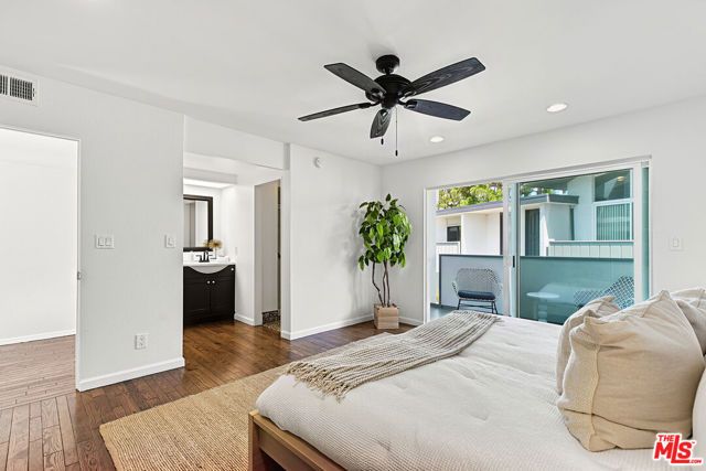 13226 Admiral Avenue N, Los Angeles, CA 90292
