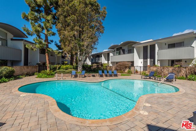 13226 Admiral Avenue N, Los Angeles, CA 90292
