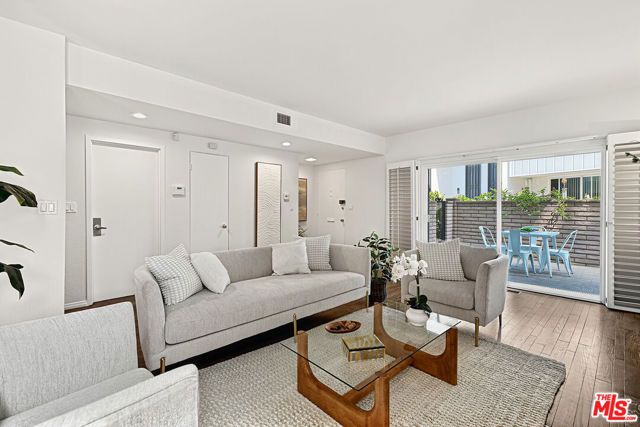13226 Admiral Avenue N, Los Angeles, CA 90292