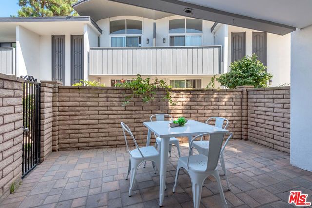 13226 Admiral Avenue N, Los Angeles, CA 90292