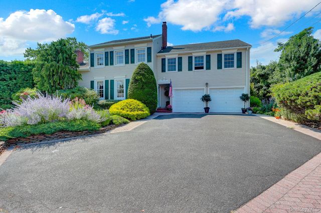 4394 Merrick Road, Massapequa, NY 11758