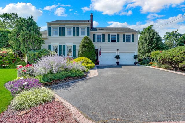 4394 Merrick Road, Massapequa, NY 11758