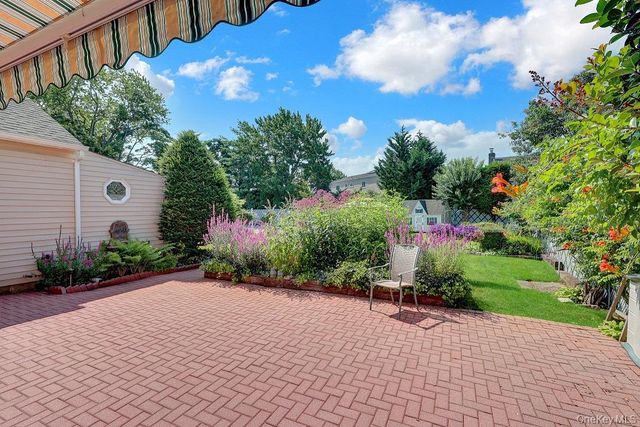 4394 Merrick Road, Massapequa, NY 11758