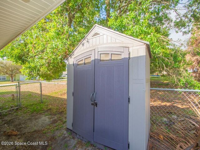 3446 1st Street, Vero Beach, FL 32968