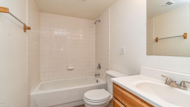 3230 E PINCHOT Avenue 16, Phoenix, AZ 85018