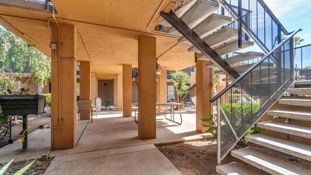 3230 E PINCHOT Avenue 16, Phoenix, AZ 85018