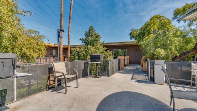 3230 E PINCHOT Avenue 16, Phoenix, AZ 85018