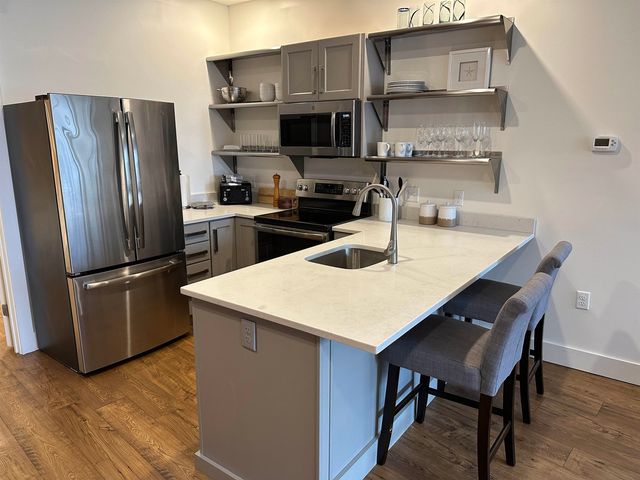 8 Bow Street, Portsmouth, NH 03801