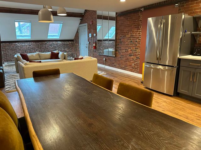 8 Bow Street, Portsmouth, NH 03801