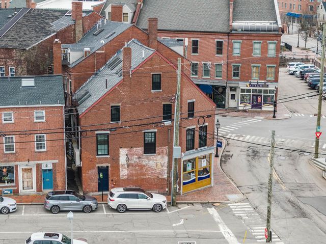 8 Bow Street, Portsmouth, NH 03801