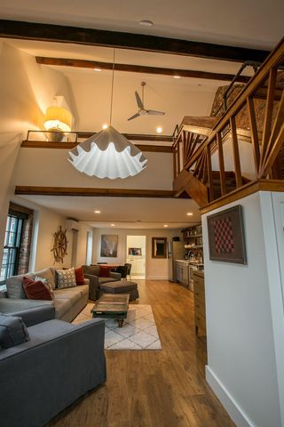 8 Bow Street, Portsmouth, NH 03801