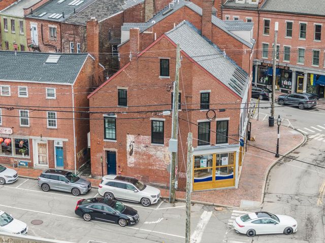 8 Bow Street, Portsmouth, NH 03801