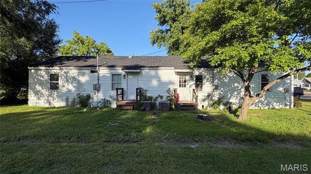 613 Reed Drive, East Alton, IL 62024