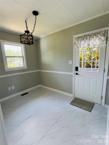 305 Forestway Drive, Mount Holly, NC 28120