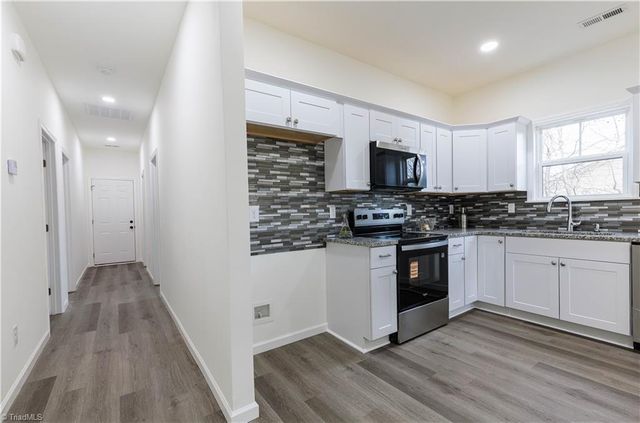 4761 Kester Mill Road, Winston-salem, NC 27103