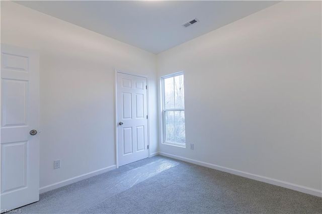 4761 Kester Mill Road, Winston-salem, NC 27103