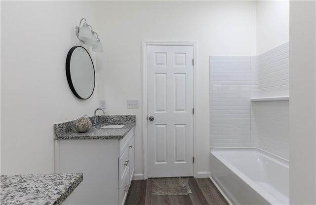 4761 Kester Mill Road, Winston-salem, NC 27103