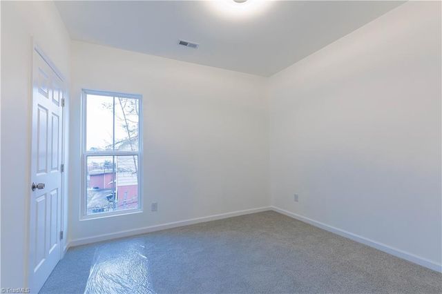 4761 Kester Mill Road, Winston-salem, NC 27103