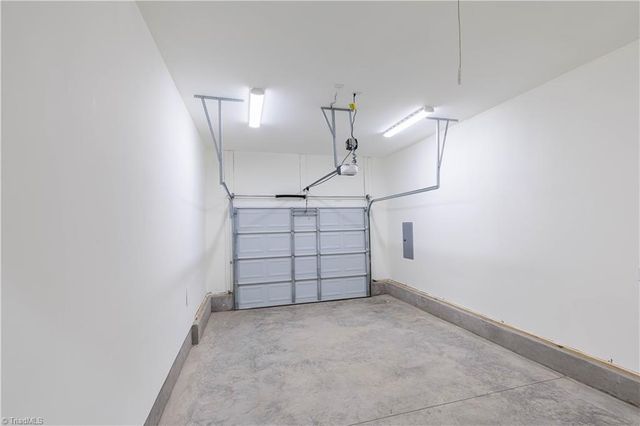 4761 Kester Mill Road, Winston-salem, NC 27103